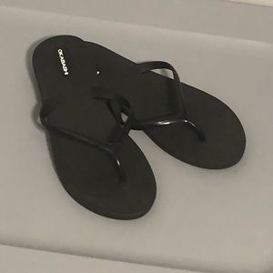 Okabashi flip flops